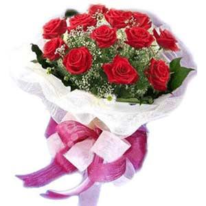  Zonguldak çiçek satışı  11 adet kırmızı güllerden buket modeli