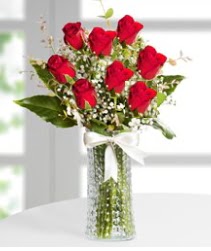 7 Adet vazoda kırmızı gül sevgiliye özel  Zonguldak çiçek siparişi sitesi 