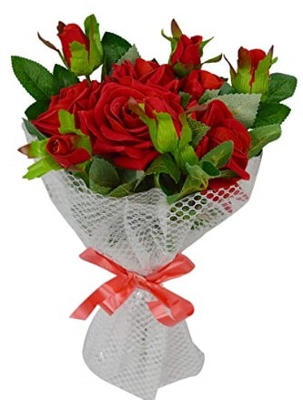 9 adet kırmızı gülden sade şık buket  Zonguldak ucuz çiçek gönder 